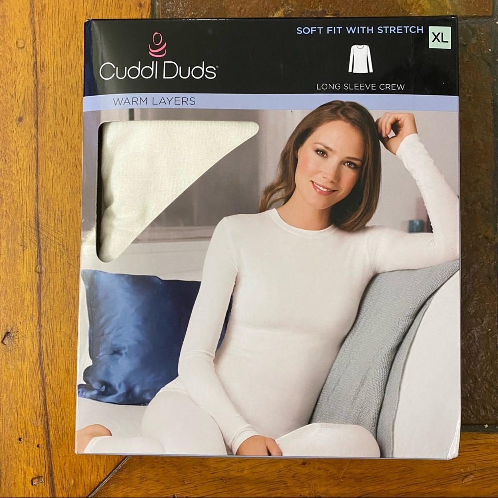Cuddl Duds long sleeve crew, cream, xl. These keep you warm with light layers.